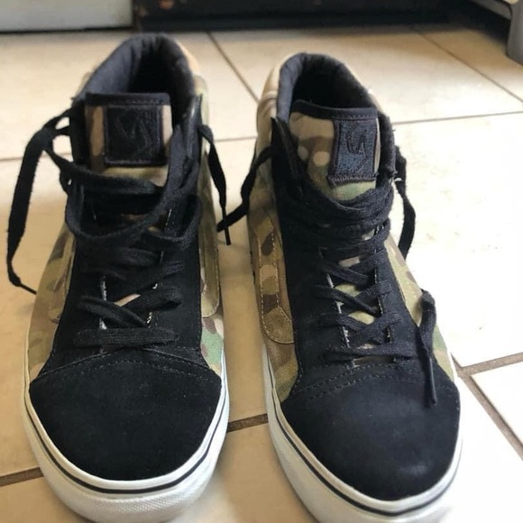 Multicam Defcon Vans - Picture 2 of 5